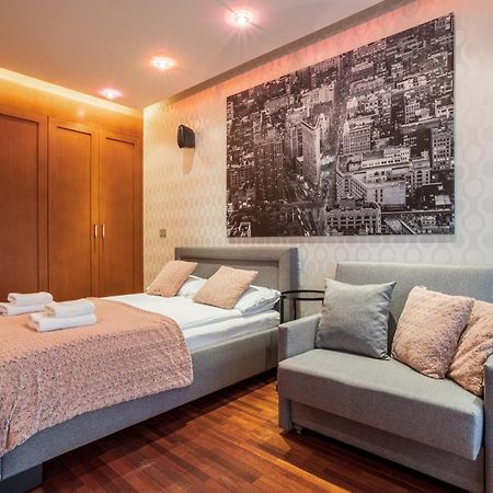 Broadway - Neptun Park By Oneapartments Danzica Esterno foto